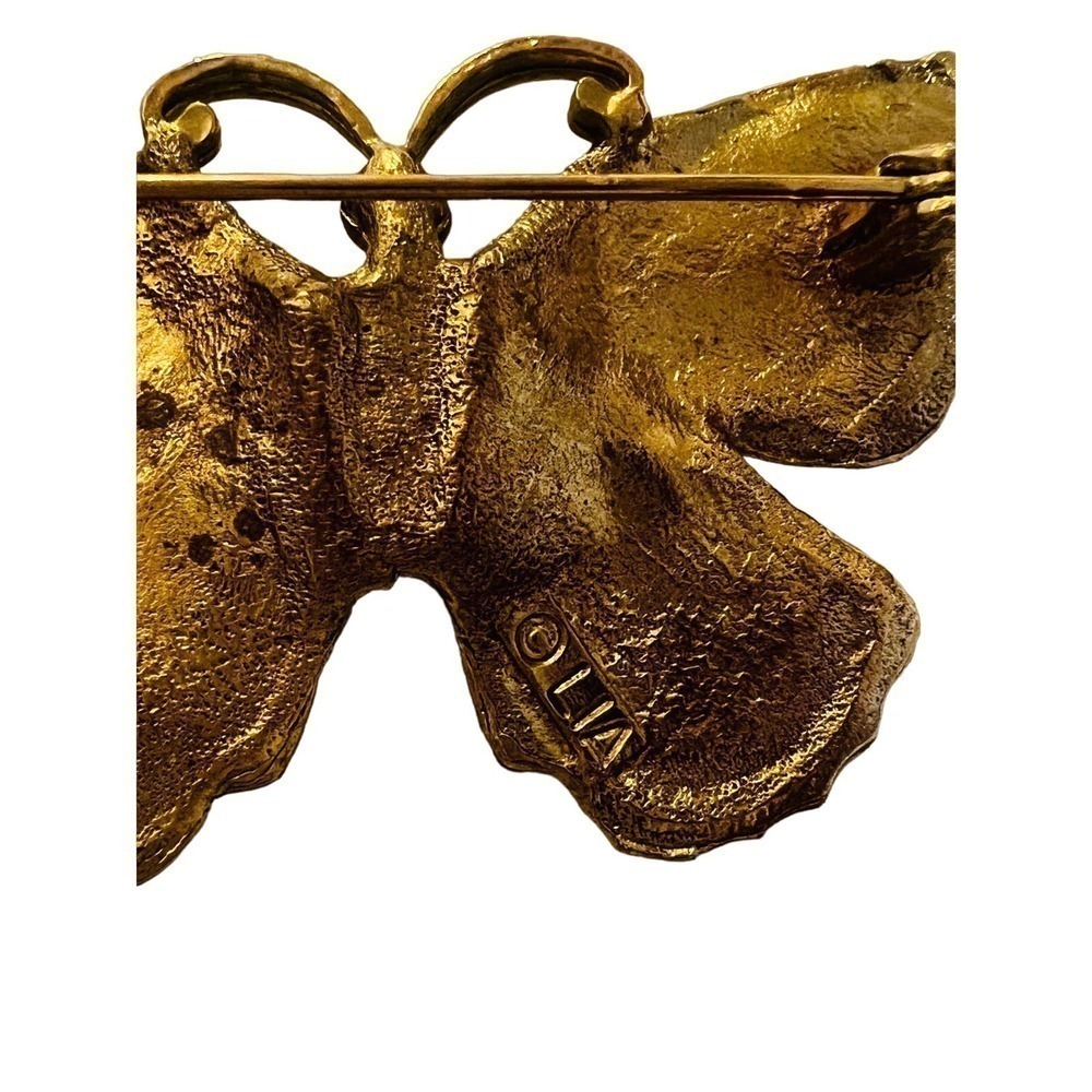 Vintage signed LIA Purple and Green Enamel Butterfly Gold Tone Pin Brooch - Picture 2 of 3